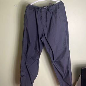 Grey Garage Viral Parachute Pants in size XL 🖤
